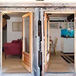 Tomidicarta Chalet *