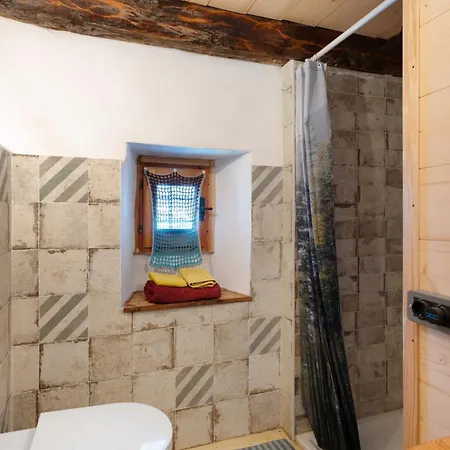 Tomidicarta شاليه Trasquera